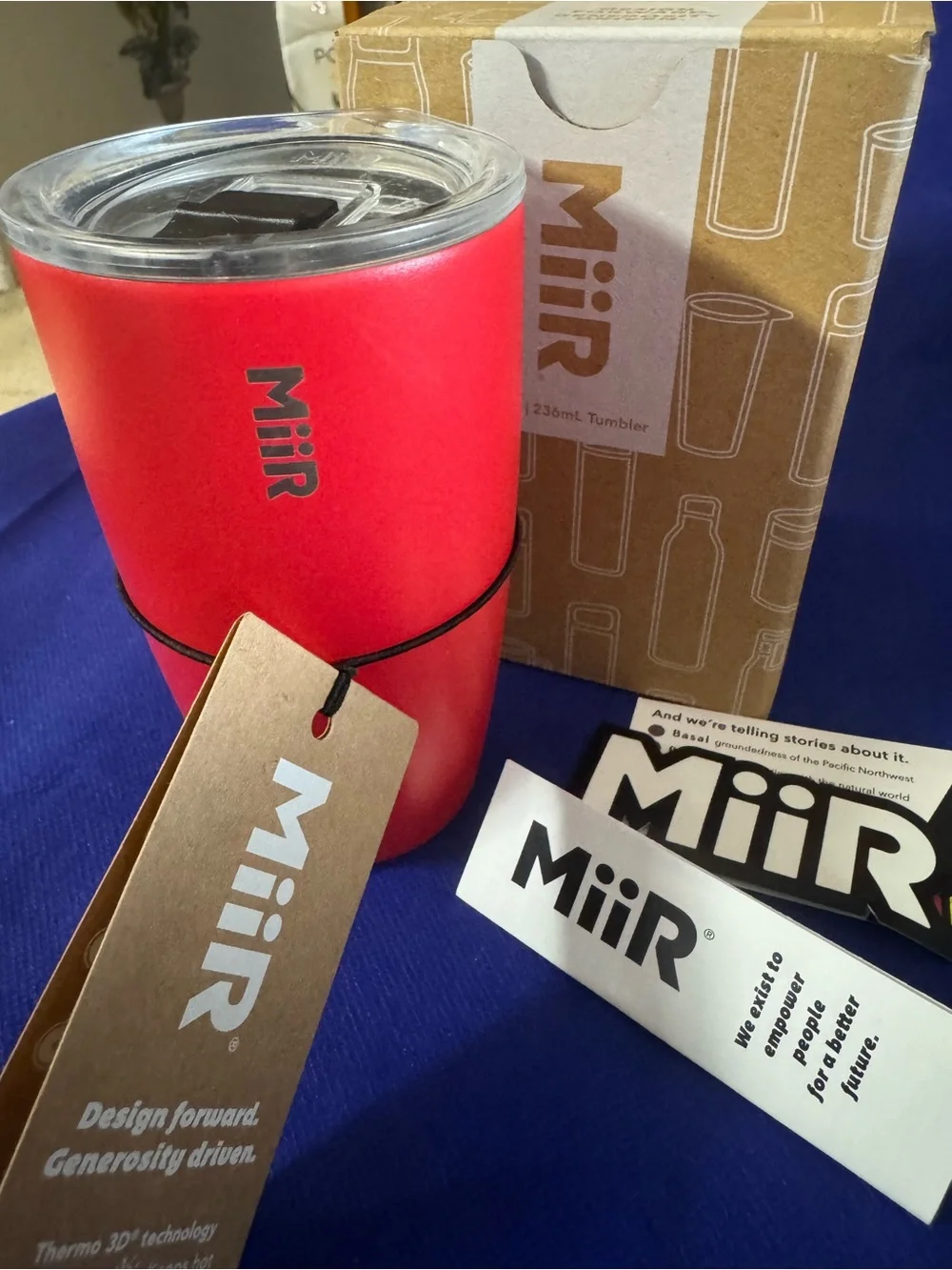 MiiR Sambaltte Roastery Red hot/cold 8oz Tumbler - NWT comes in box Super Cute🥤